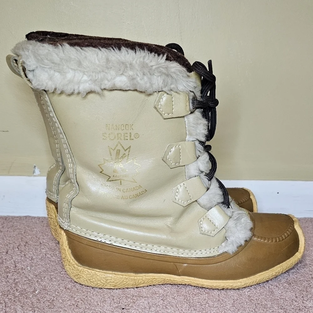 VINTAGE Sorel Nanook Boots Size 8